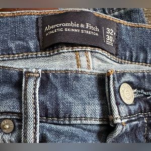 Athletic skinny stretch